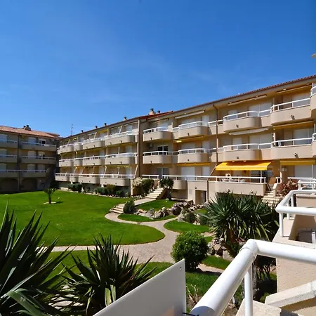 Beachfront In Costa Brava With Pool L'Estartit