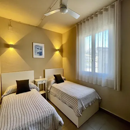 Beachfront In Costa Brava With Pool Apartment *