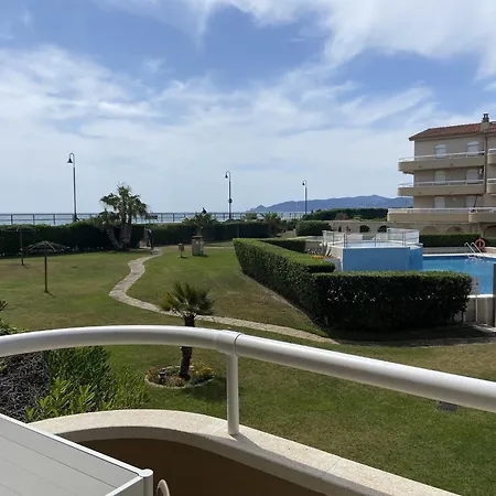 Apartment Beachfront In Costa Brava With Pool *