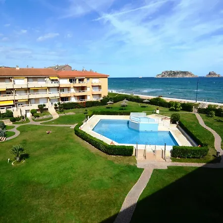 Beachfront In Costa Brava With Pool *